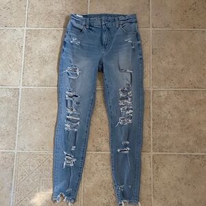 🌈 2/$15 American Eagle Outfitters Light Blue Distressed Skinny Jeans